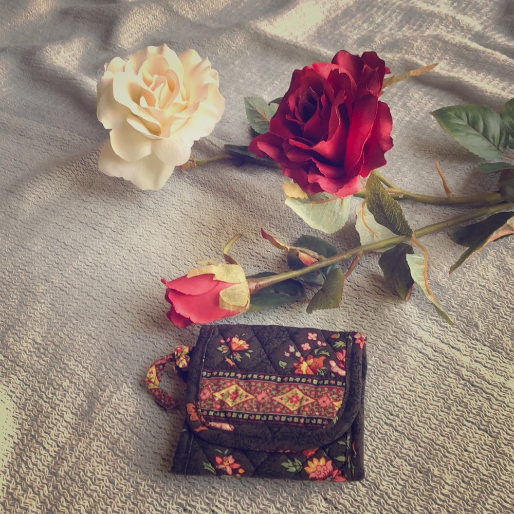 🏖2/$20 Vera Bradley wallet